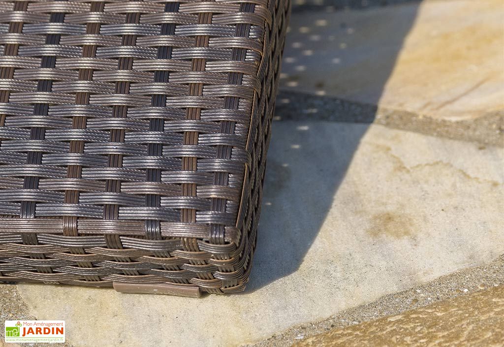 Bain De Soleil En Aluminium Et Resine Tressee Cancun 2 Coloris Dcb Garden