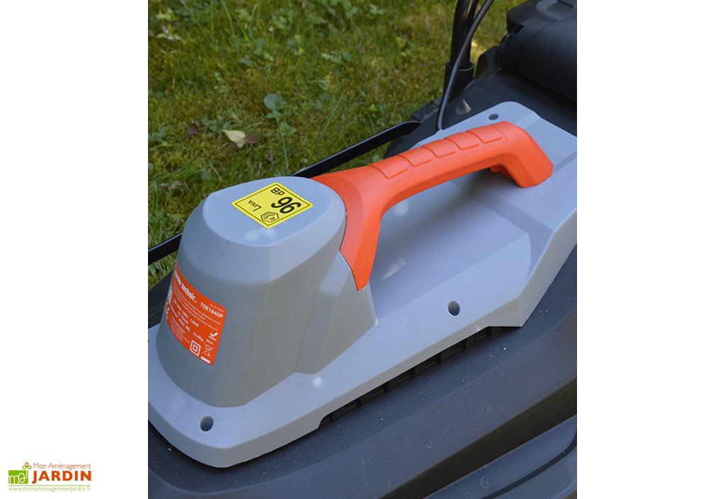 Tondeuse A Gazon Electrique 1800 W 40 Cm Bac Recolteur 40 L Elem Garden Tondeuse A Gazon Electrique 1800 W 40 Cm Bac Recolteur 40 L Elem Garden