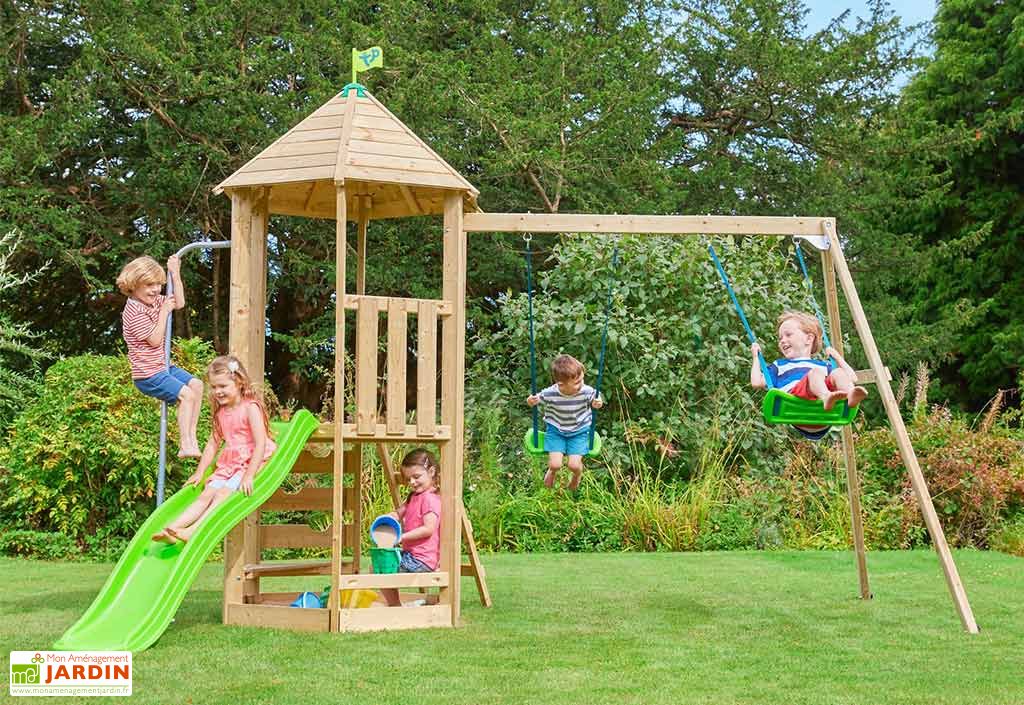 Aire de jeux en bois balançoires, toboggan et bac à sable TP