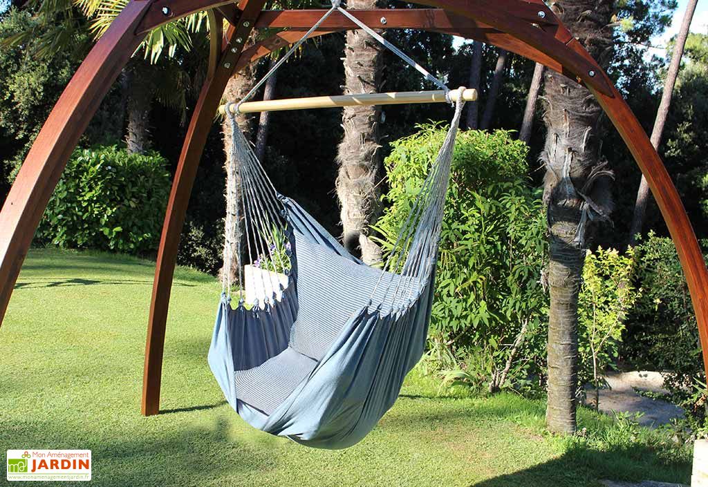 Chaise Hamac Suspendue En Coton Et Bois Elsa Couleurs Du Monde chaise-hamac-suspendue-en-coton-et-bois-elsa-couleurs-du-monde
