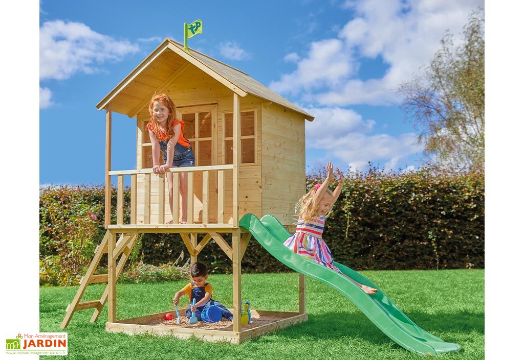 Cabane en bois pour enfant avec toboggan TP Hill Top Tower TP Toys