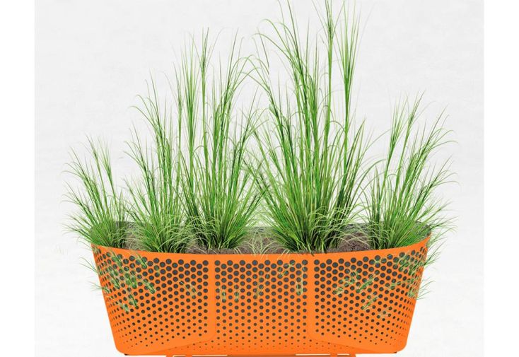 Jardinière en métal – 118 x 40 cm