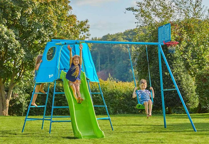 Aire de jeux TP Explorer : cabane, portique, toboggan et panier de basket