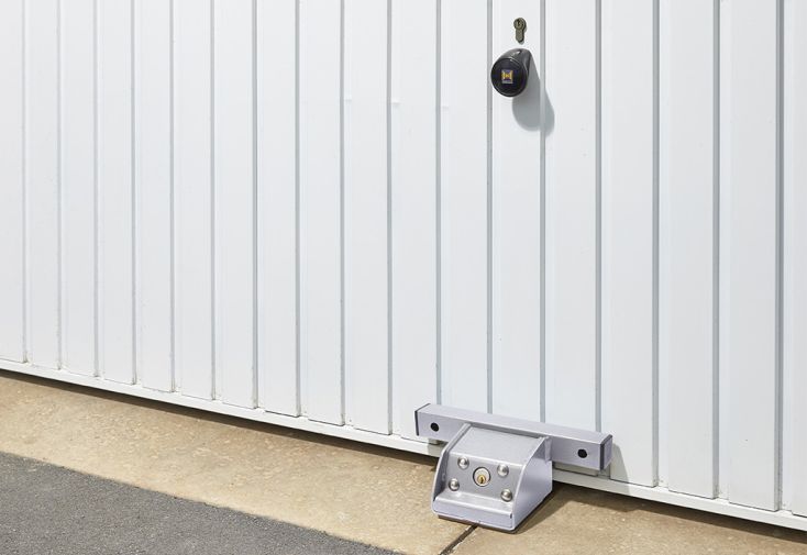 Antivol pour porte de garage en acier Mottez