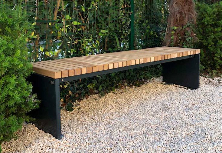 Banquette de jardin en bois de pin traité et acier galvanisé Brema