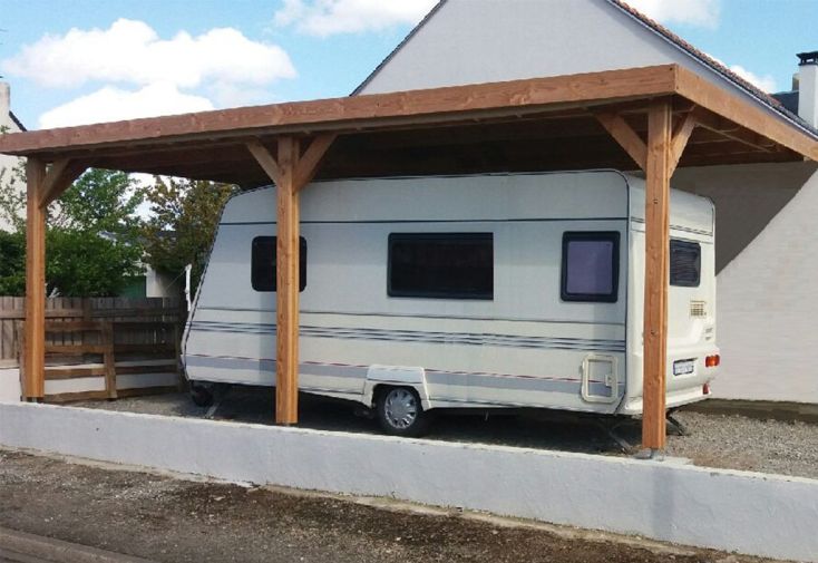 Carport adossé en bois douglas sans couverture