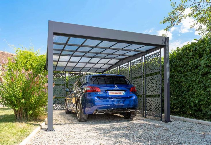 Carport en aluminium et polycarbonate + 8 brise-vues Libeccio 16 m²