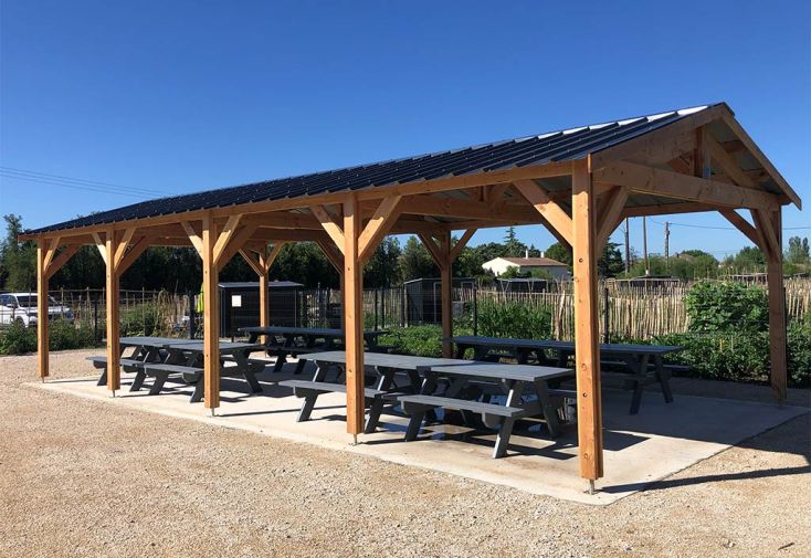 Carport 4 voitures en bois Douglas 10 poteaux sans couverture - 46 à 94 m²