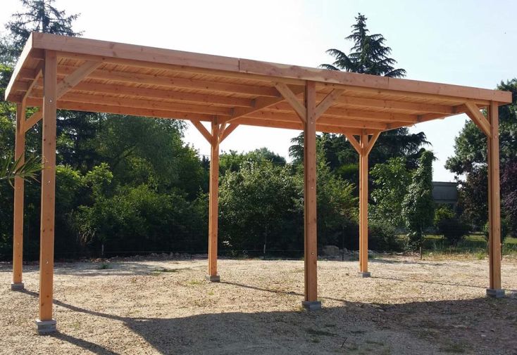 Carport pour camping-car en bois douglas sans couverture