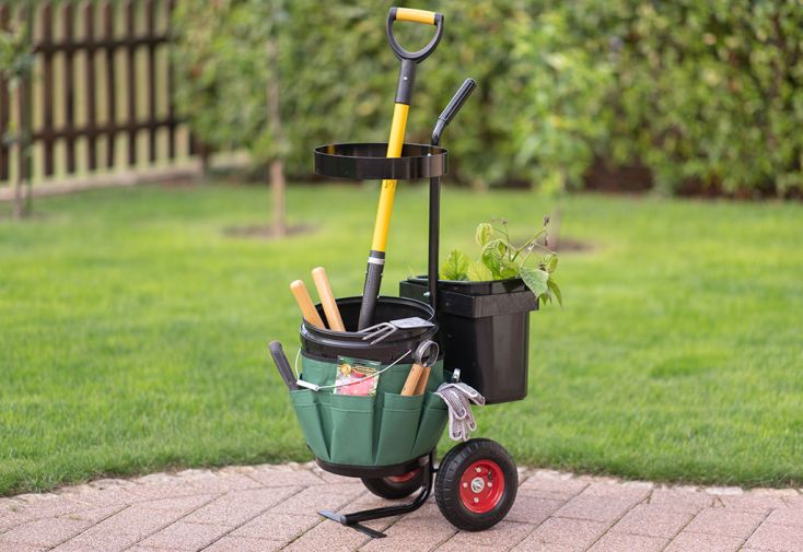 Chariot de jardinage à roulettes avec seaux