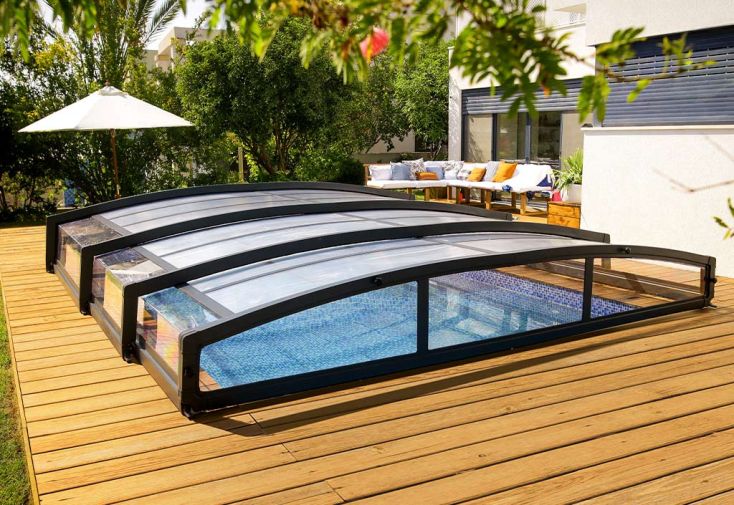 Abri de piscine Majorca en aluminium et polycarbonate – 6,7 x 4,5 m