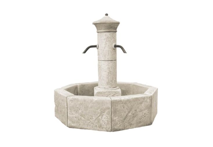 Fontaine de jardin centrale  en pierre reconstituée - Méridionale