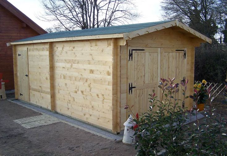 Garage en Bois d’Épicéa Brut 24 m²