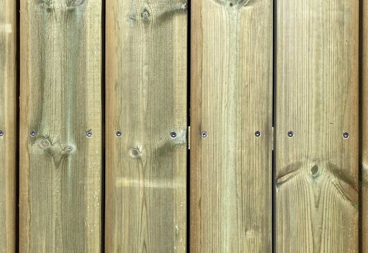 Kit lames de terrasse en bois de pin traité 20 m² + visserie