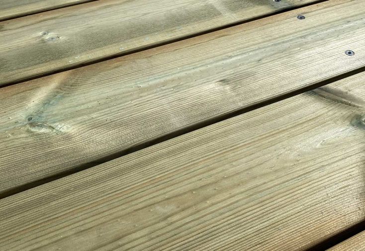 Kit lames de terrasse en bois de pin traité 30 m² + visserie