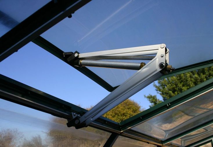 Système d'ouverture automatique de lucarne de toit
