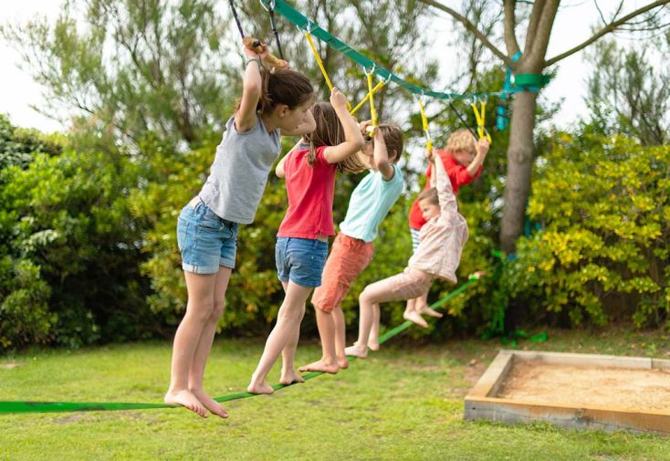 Parcours d'obstacles enfant + slackline de 15 m - France Trampoline