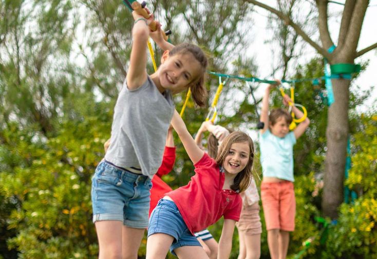 Parcours d’obstacles enfant + slackline de 25 m