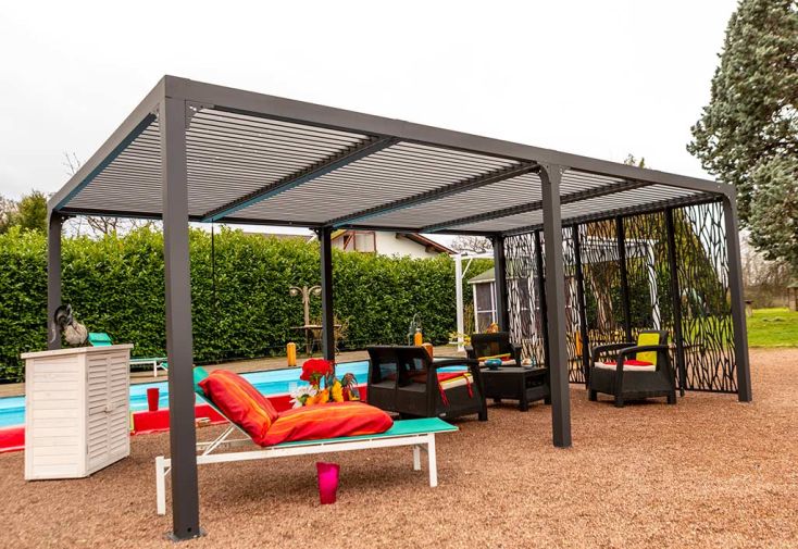 Pergola bioclimatique alu 21,52 m² - moucharabieh 1 côté 3,6m