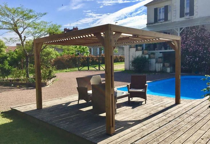 Pergola Bioclimatique Bois Traité Haute Température Vantelles Toit