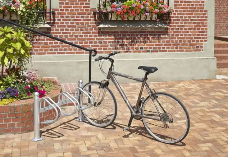 Râtelier à vélos en acier galvanisé Mottez – 3 à 10 vélos 