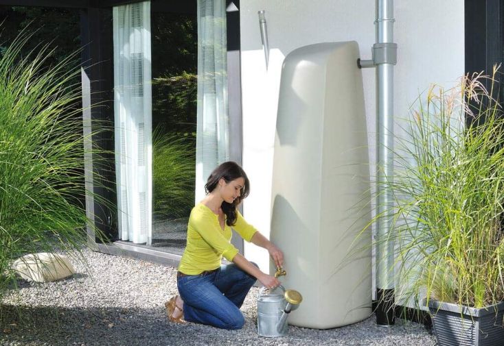 Récupérateur d'eau de pluie et accessoires