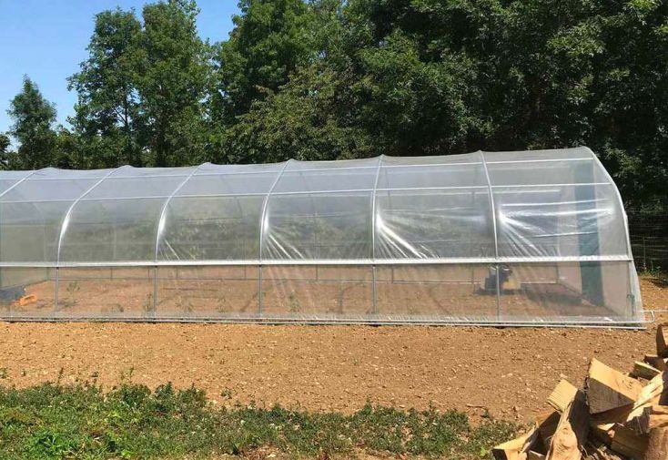 Serre tunnel Tonneau en polyéthylène 52,5 m² - 5ème Saison 10,5 x 5 m