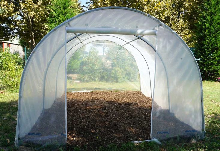 Serre de jardin tunnel 6m2 en acier galvanise