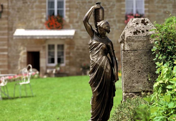 Statue de Jardin en Fonte Fleur des Alpes - Dommartin