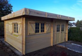 Abri de jardin en bois brut 42 mm avec toit plat 20 m2