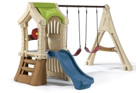 Aire de jeux en plastique rotomoulé Step2 avec toboggan et portique balançoires