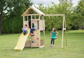 Aire de jeux en bois avec portique balançoire et toboggan en plastique