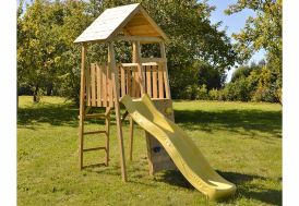 Aire de jeux en bois traité avec toboggan et mur d'escalade