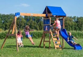 Aire de jeux en bois de cèdre avec balançoires et toboggan 