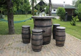 salon de jardin en plastique effet tonneaux à vin en bois