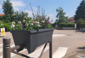 Balconnière sur rambarde PAPI en PEHD + contre bac