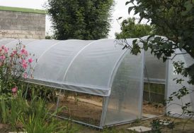 Serre Tunnel Tonneau en polyéthylène 28 m² - Mini 7,5 x 3,7 m