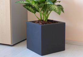 jardinière carrée en plastique rotomoulé gris anthracite 40 cm