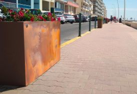 Jardinière haute rectangulaire PAPI en PEHD finition Corten - Linéo 160 L
