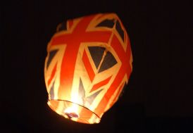 Lot 10 Lanternes Volantes United Kingdom