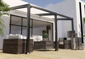 pergola adossée en aluminium gris anthracite sur une terrasse