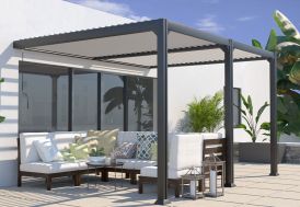 pergola bioclimatique adossée en aluminium et peinture epoxy gris anthracite sur une terrasse