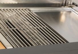 plaque de cuisson en inox avec partie grill et Teppanyaki 4 brûleurs