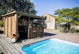 Pool House en Bois 2 Comptoirs Blueterm 12 m² 