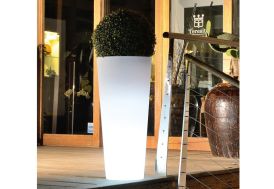 grande jardinière lumineuse en plastique blanc 85 cm