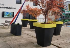 Pot de fleurs XXL PAPI en PEHD Déco Bikoul carré jaune et noir
