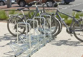 Râtelier à vélos en acier Mottez