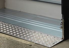 Plancher et rampe en métal pour coffre à vélos Trimetals