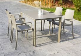 Table de jardin avec 4 chaises taupe