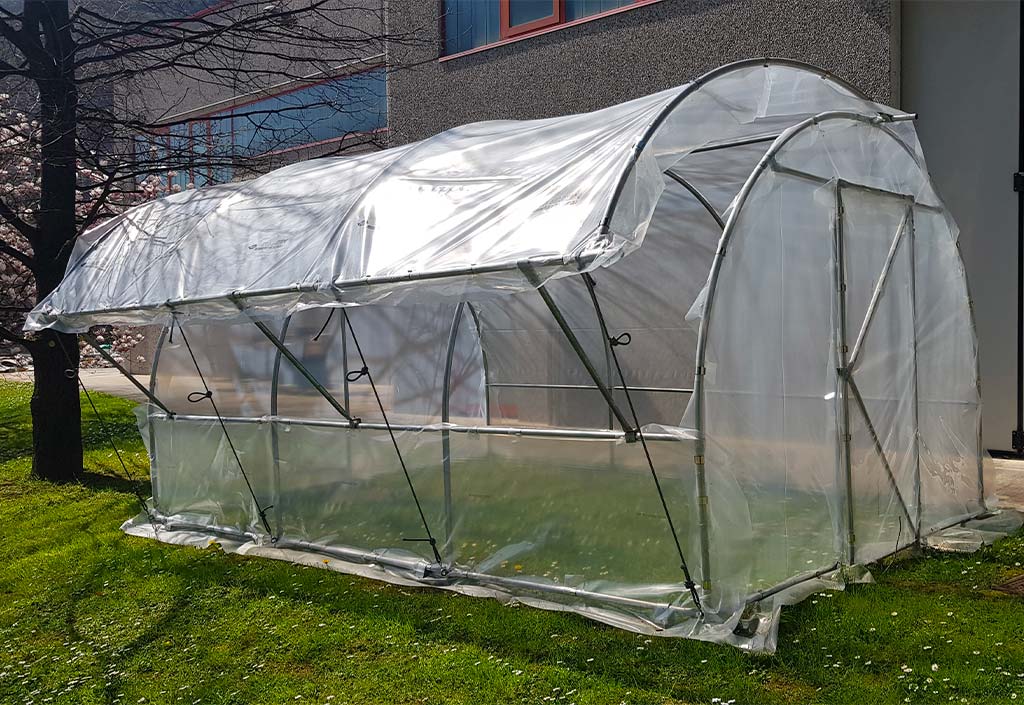 Serre De Jardin Tunnel KANWOD 4x2,5x2m 10m² - Film UV4 140g/m² Avec Fondation Acier, Porte Et 9 Fenêtres